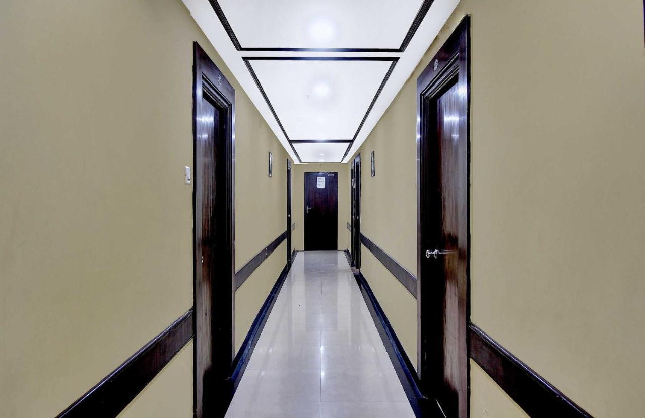 Townhouse The Grand Plaza Hotel Хидерабад Екстериор снимка