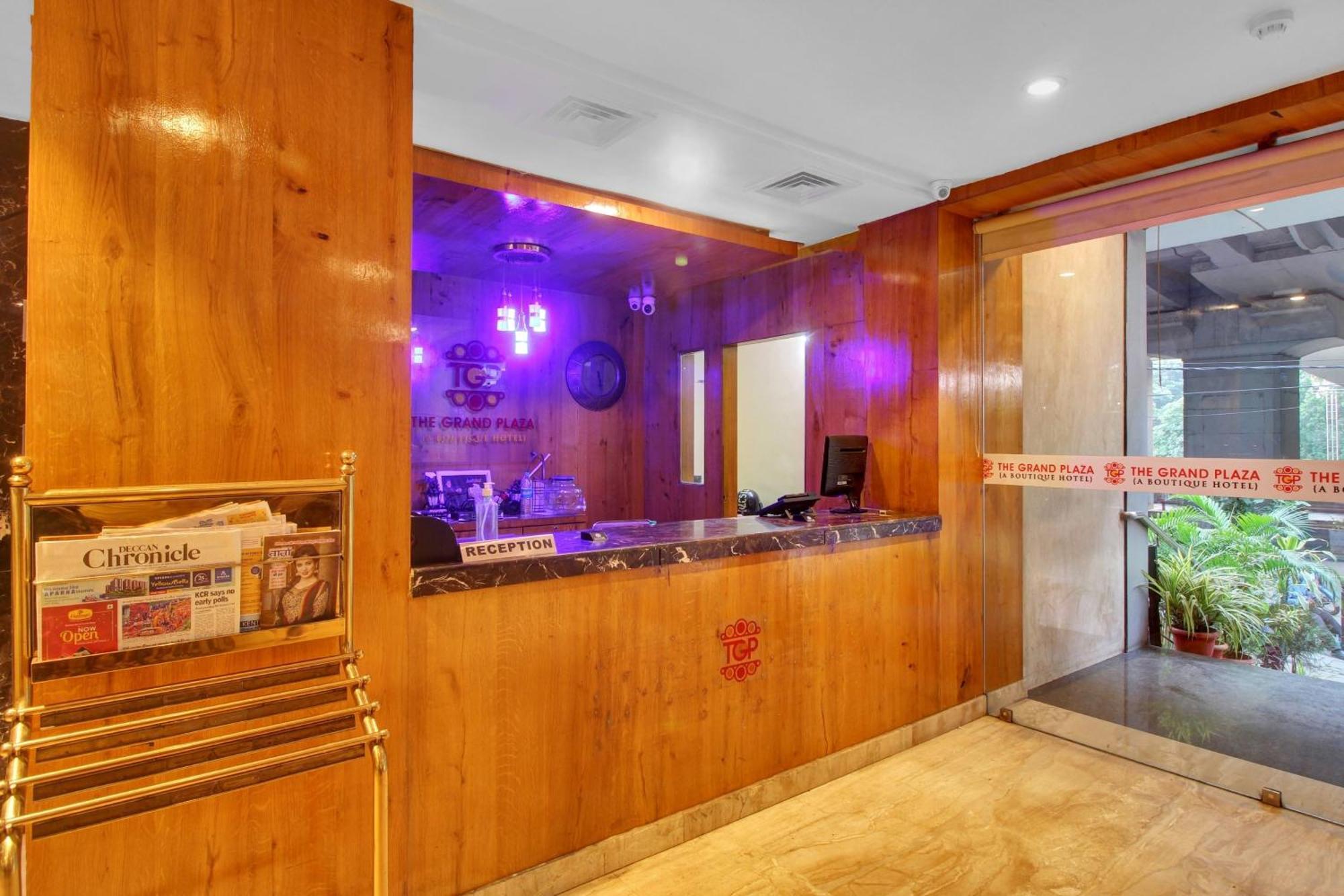 Townhouse The Grand Plaza Hotel Хидерабад Екстериор снимка